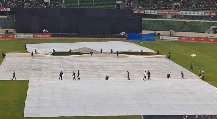 ৩ উইকেট ৫০ রান বাংলাদেশ, বৃষ্টিতে বন্ধ খেলা